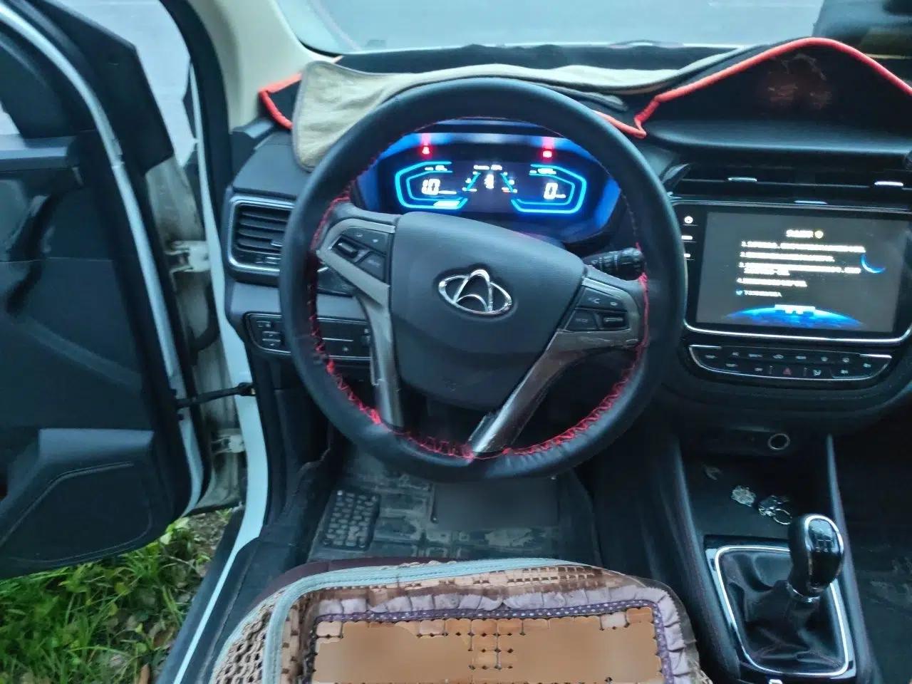 CHANGAN OSHAN A800 2017 1.6L Manual Luxury Model — миниатюра 11