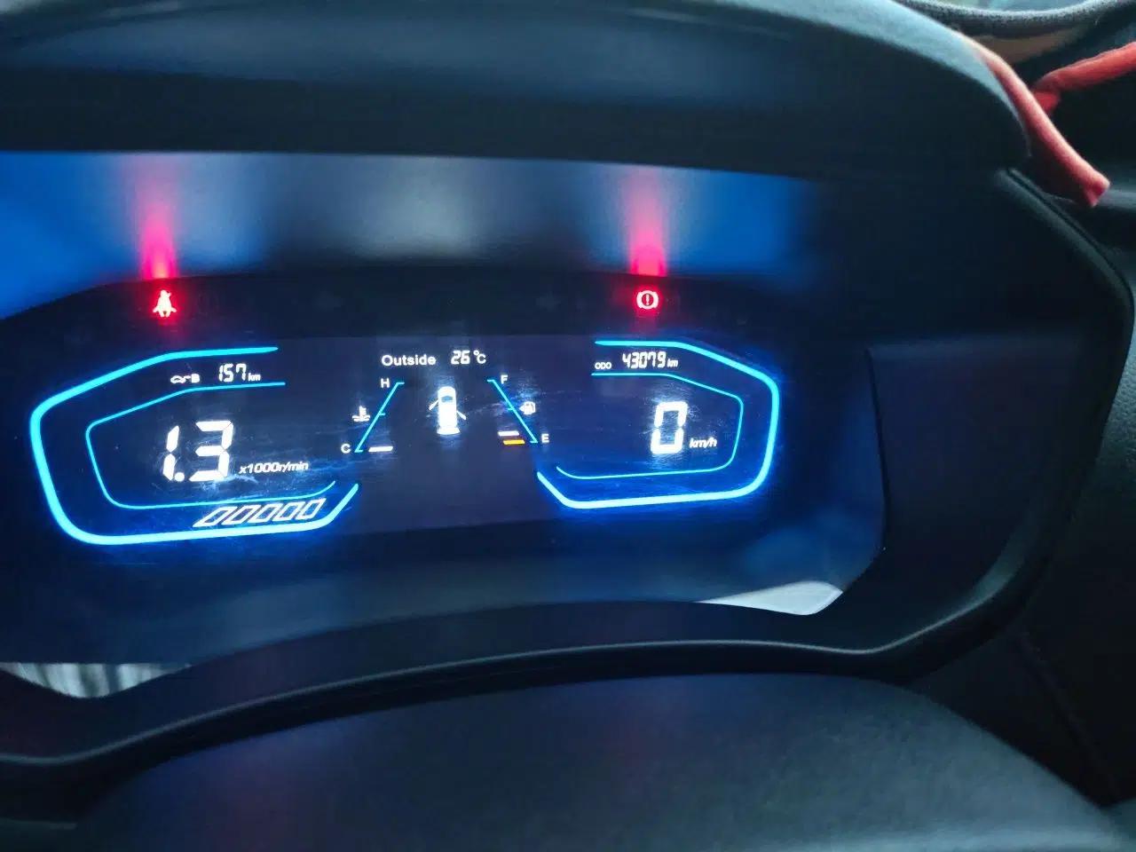 CHANGAN OSHAN A800 2017 1.6L Manual Luxury Model — миниатюра 13