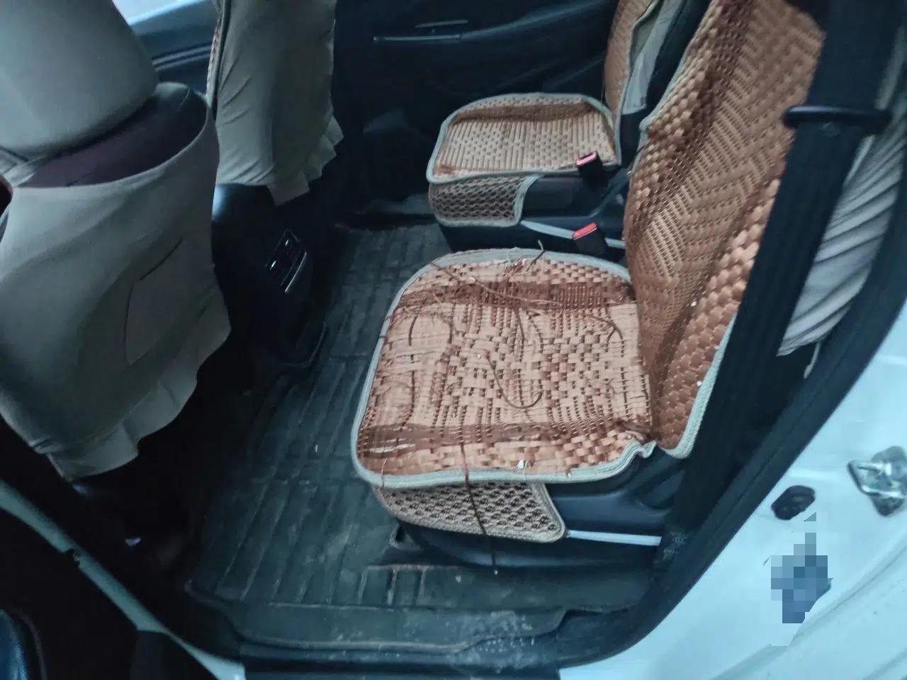 CHANGAN OSHAN A800 2017 1.6L Manual Luxury Model — миниатюра 18