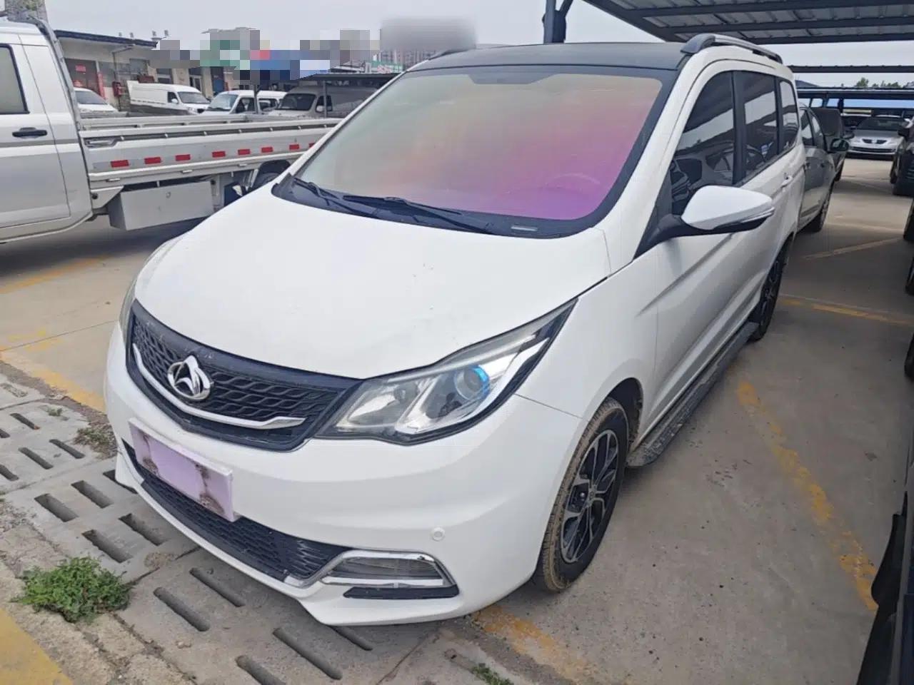 CHANGAN KAICHENG Oushang A600 2017 1.5L Manual Luxury Model — миниатюра 1