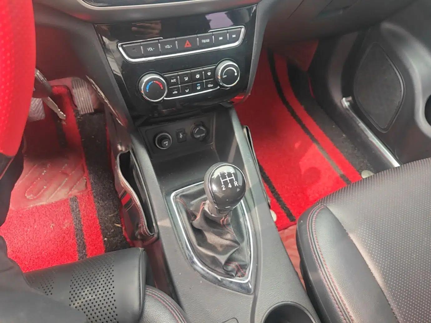 CHANGAN KAICHENG Oushang A600 2017 1.5L Manual Luxury Model — миниатюра 17