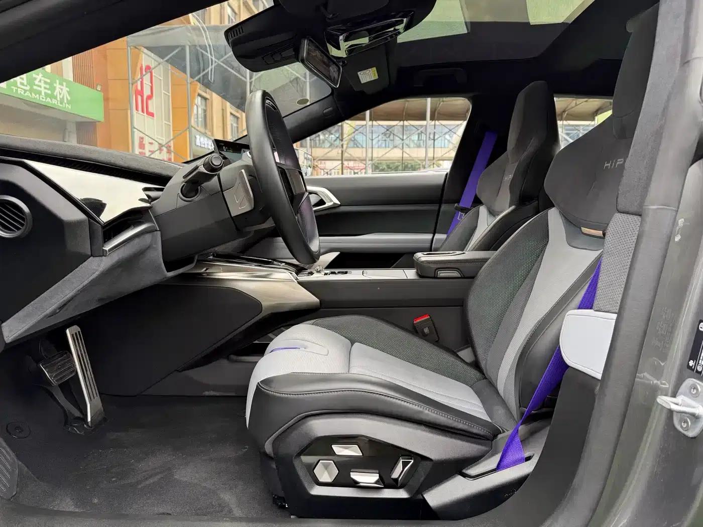 HiPhi Z 2023 Five-Seat Version — миниатюра 5