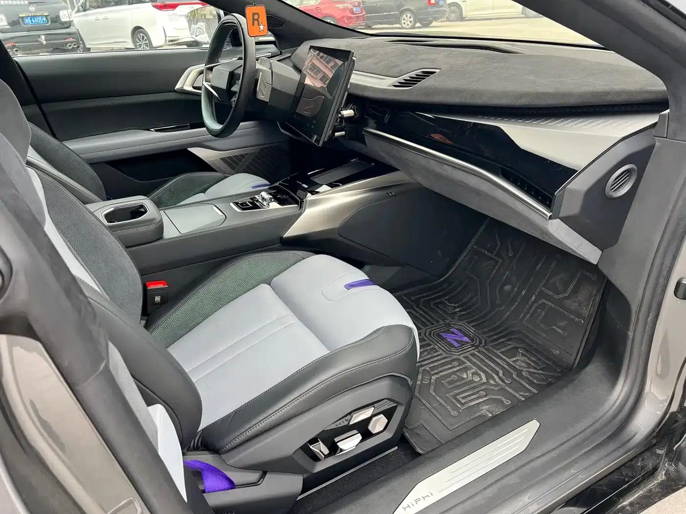 HiPhi Z 2023 Five-Seat Version — миниатюра 8