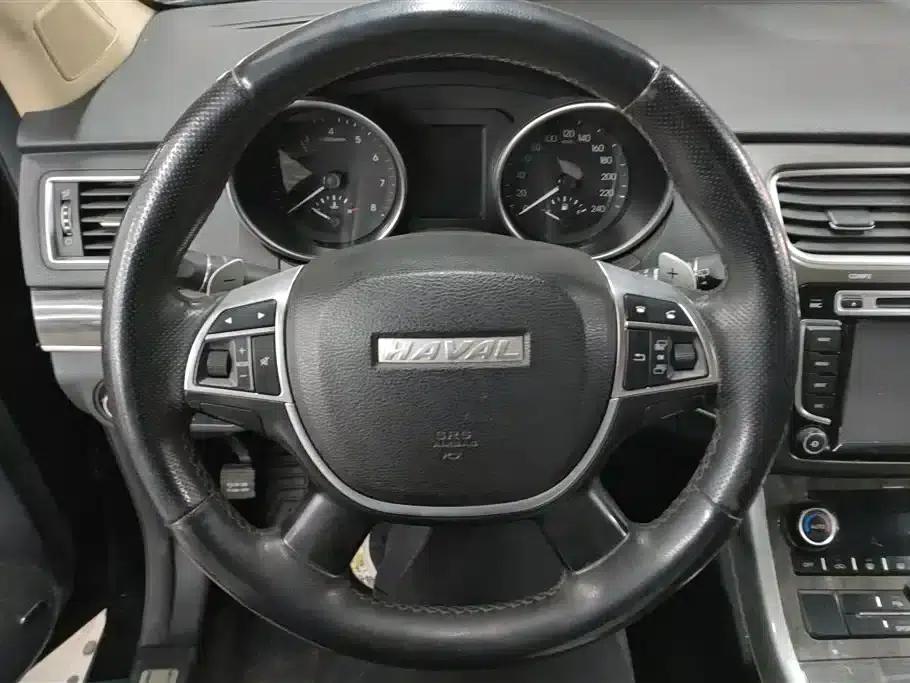 Haval H8 2015 2.0T 4WD Comfort Model — миниатюра 15