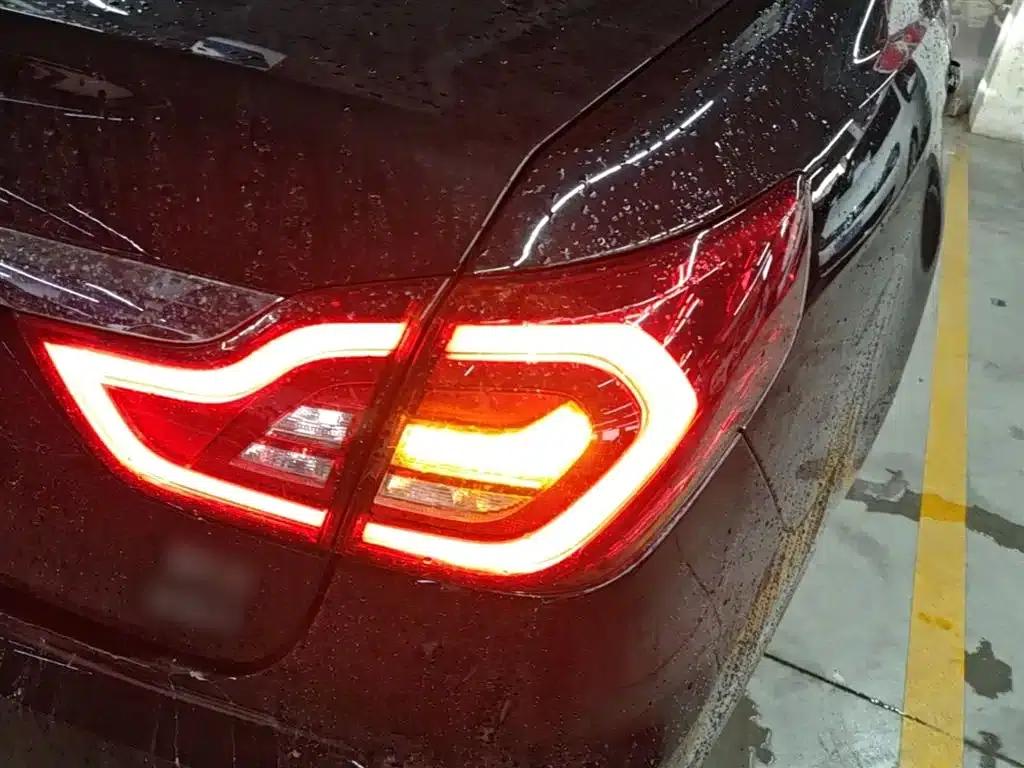 Hongqi H7 2019 1.8T Comfort Edition — миниатюра 8