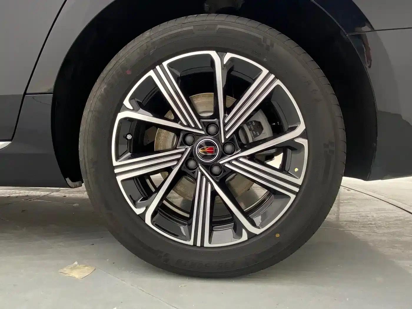Hongqi H5 PHEV 2025 130 Super Hybrid Edition — миниатюра 16
