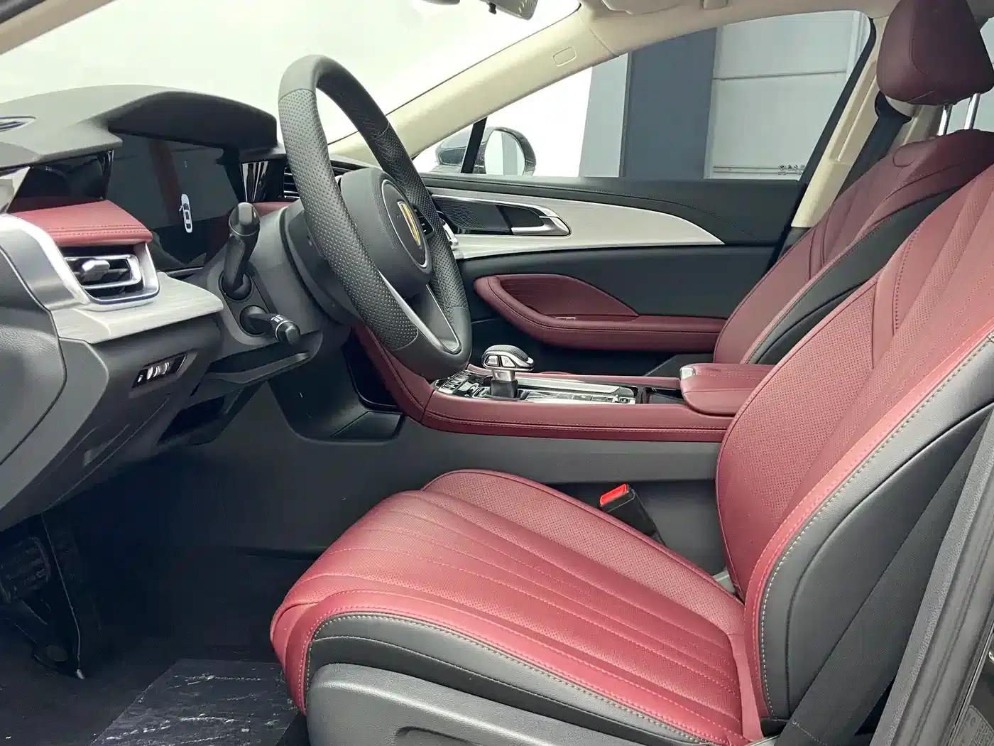 Hongqi H5 PHEV 2025 130 Super Hybrid Edition — миниатюра 6