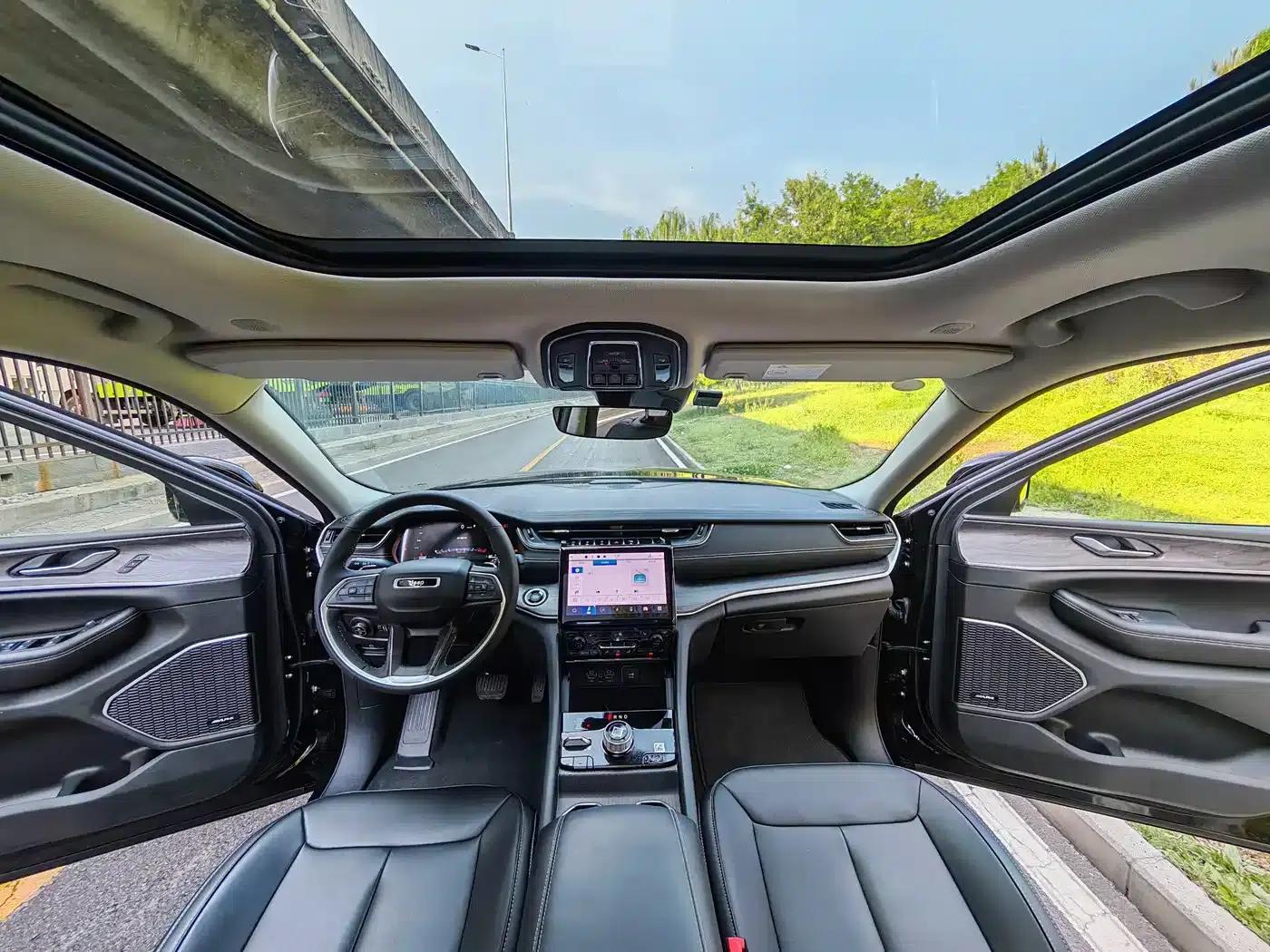 2024 Jeep Grand Cherokee 4xe Imported Model 4xe Peak Edition — миниатюра 6