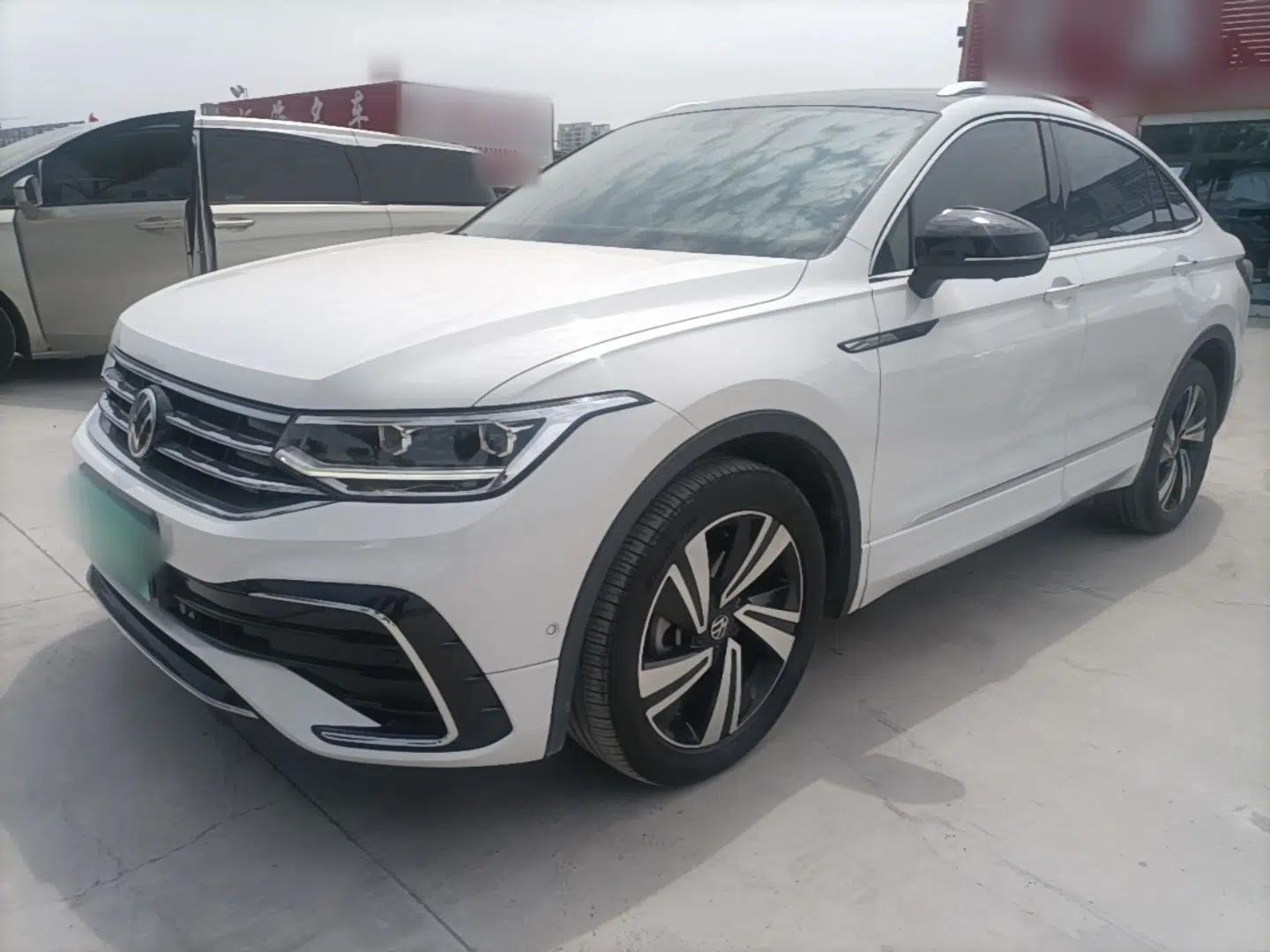 Volkswagen Tiguan X 2022 330TSI Two-Wheel-Drive Flagship Edition — миниатюра 1