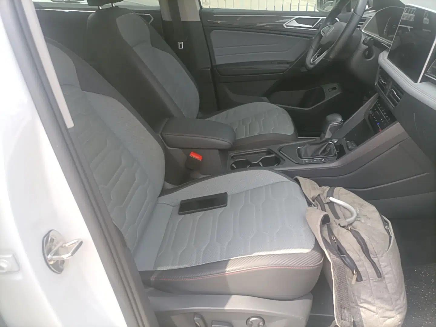 Volkswagen Tiguan X 2022 330TSI Two-Wheel-Drive Flagship Edition — миниатюра 23