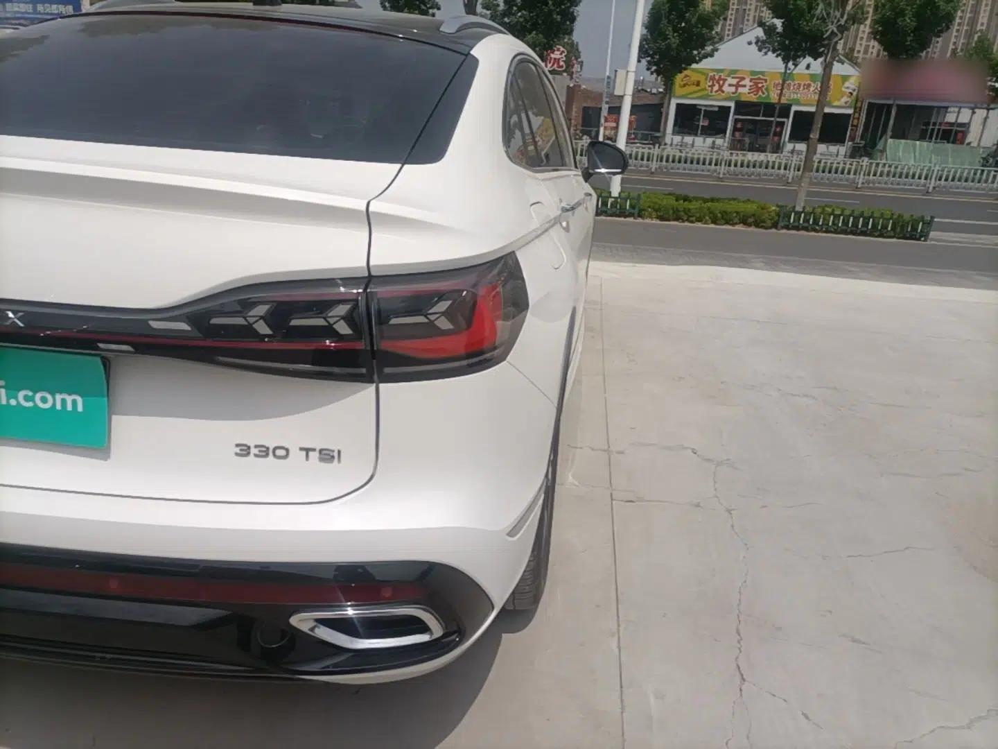 Volkswagen Tiguan X 2022 330TSI Two-Wheel-Drive Flagship Edition — миниатюра 7