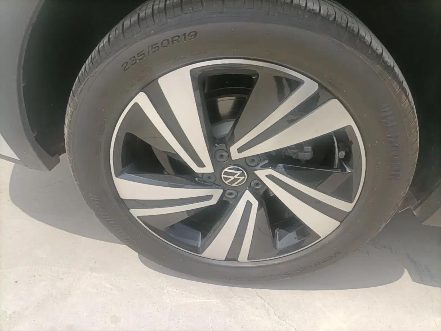 Volkswagen Tiguan X 2022 330TSI Two-Wheel-Drive Flagship Edition — миниатюра 10