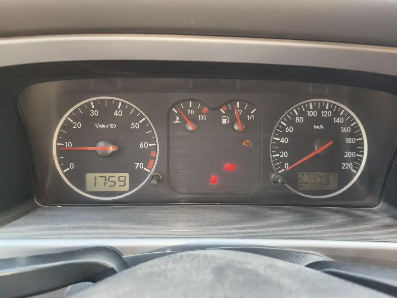 Volkswagen Santana Vista 2008 1.8L Manual Comfort Edition — миниатюра 13
