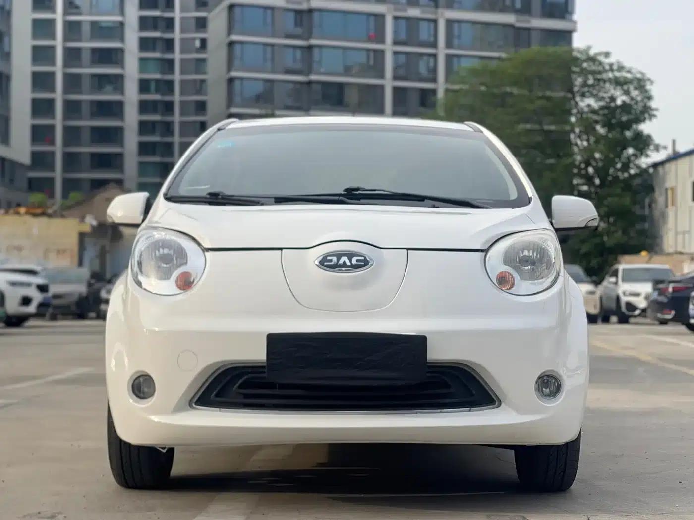 JAC iEV6E 2017 model — миниатюра 2