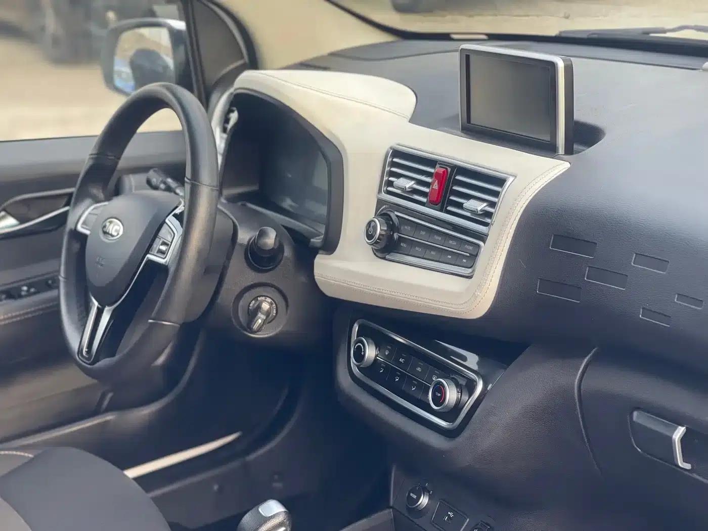 JAC iEV6E 2017 model — миниатюра 12
