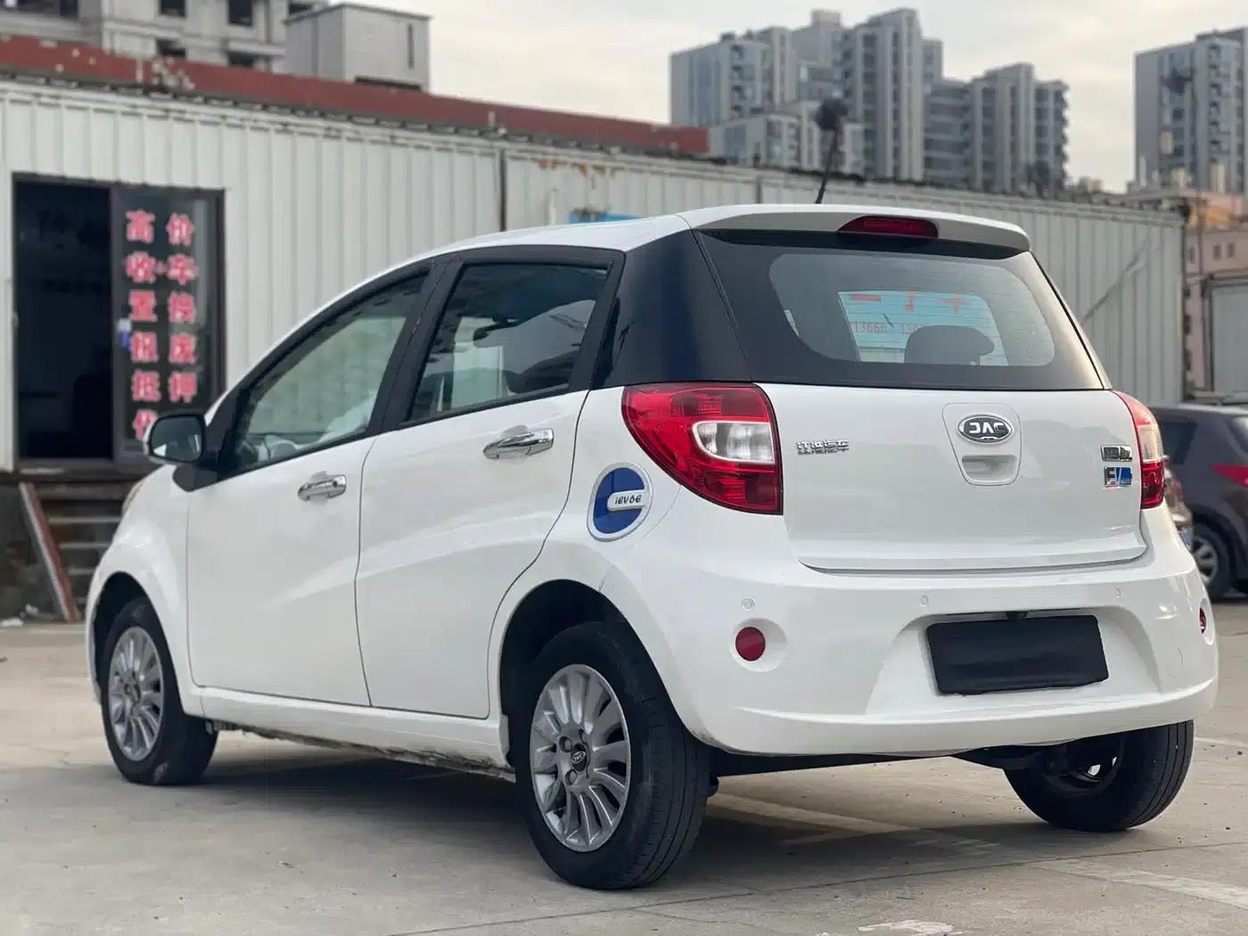 JAC iEV6E 2017 model — миниатюра 16