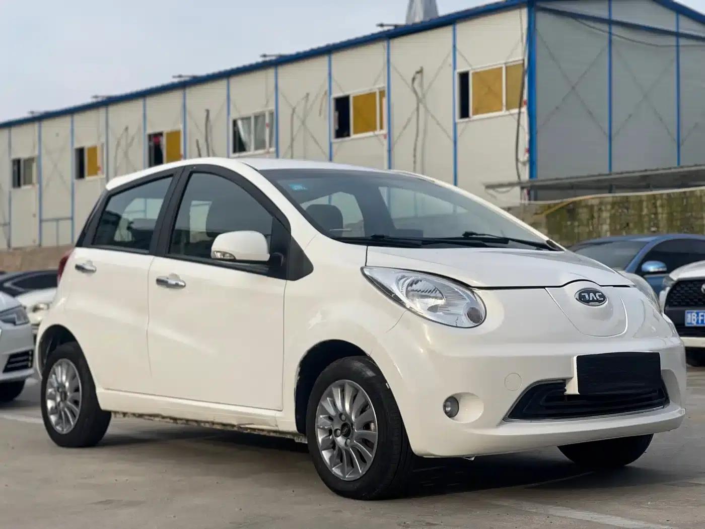 JAC iEV6E 2017 model — миниатюра 3
