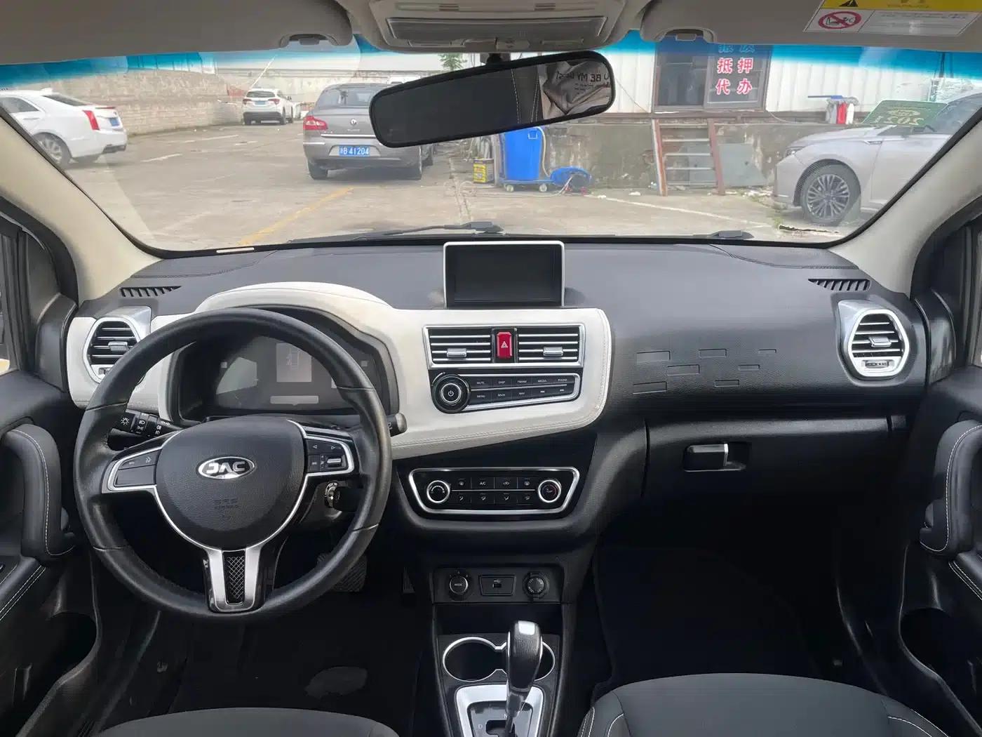 JAC iEV6E 2017 model — миниатюра 5