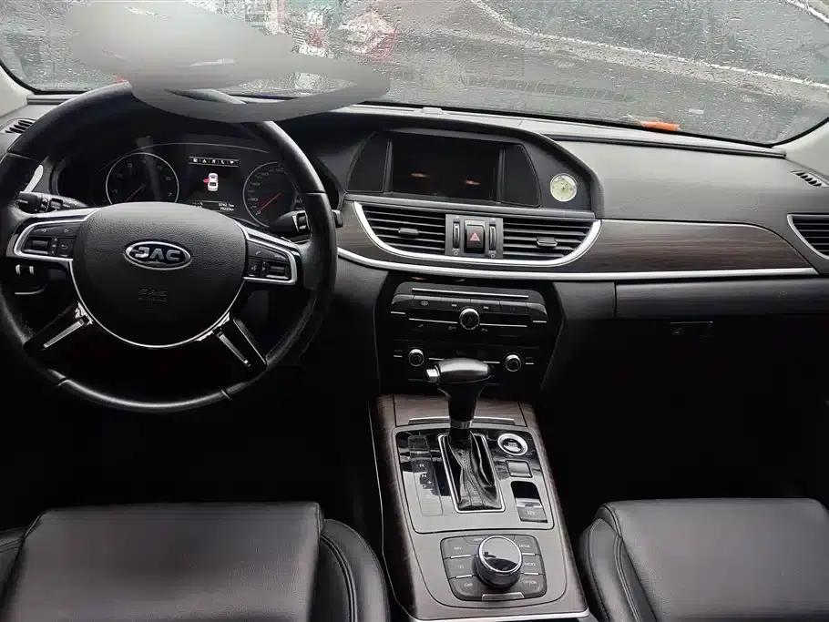 Refine A60 2017 1.5TGDI Automatic Luxury Edition — миниатюра 12