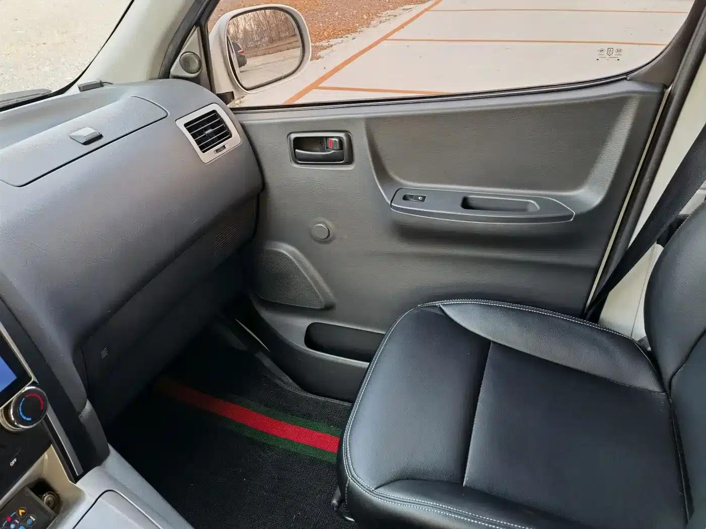 Jinbei Express 2020 Model 2.0L National VI Economy 6-Seater G6P-6 1TZS — миниатюра 13
