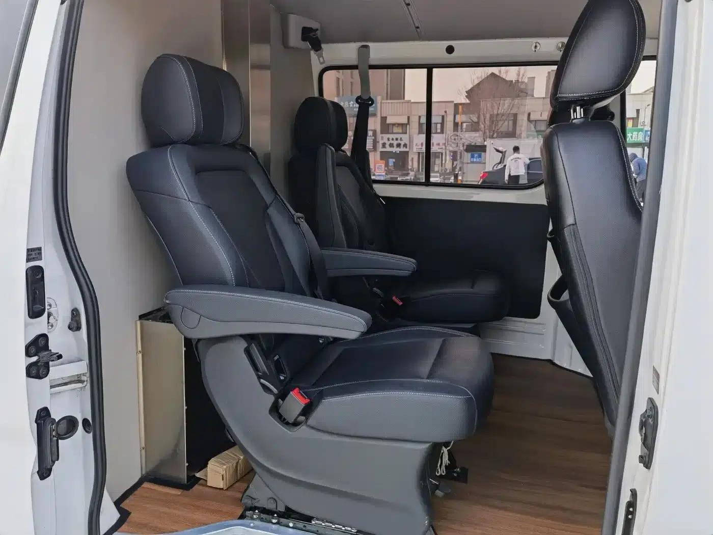 Jinbei Express 2020 Model 2.0L National VI Economy 6-Seater G6P-6 1TZS — миниатюра 10