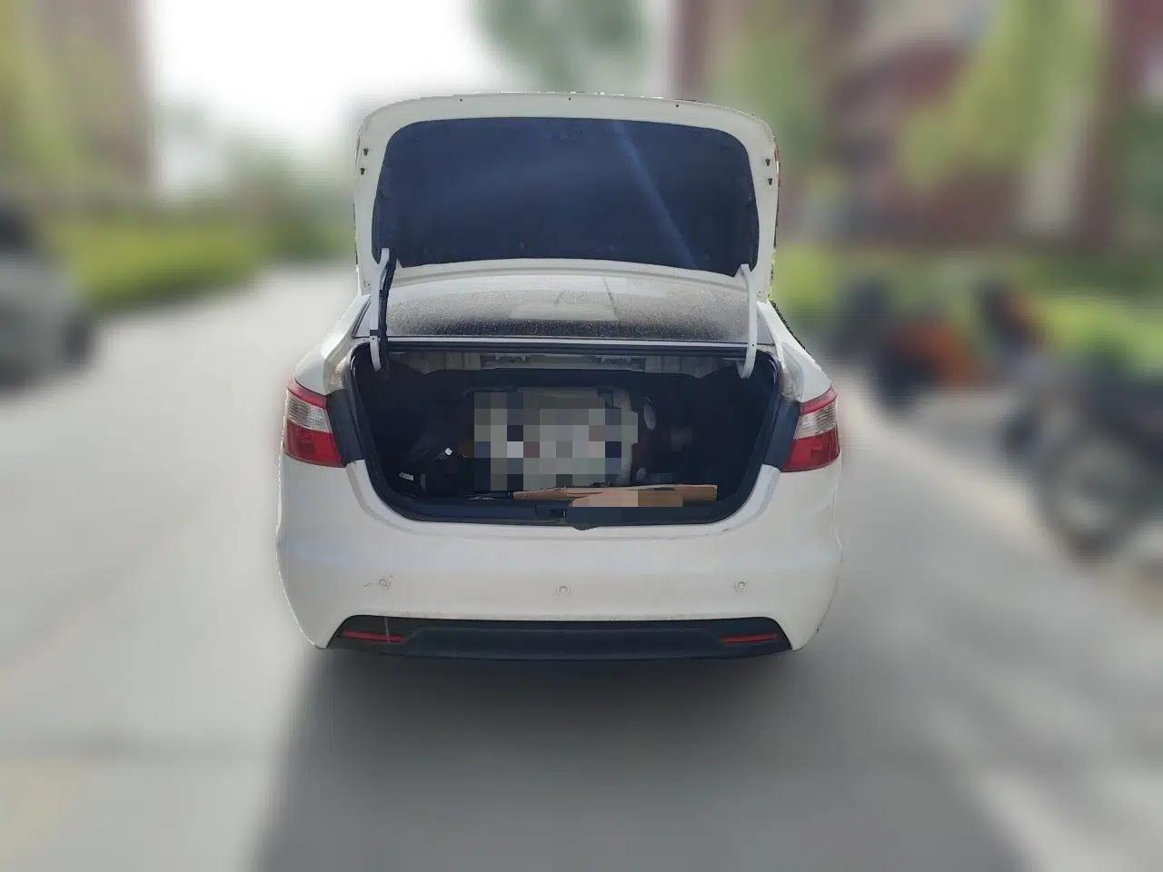 Dongfeng Aeolus A30 2014 1.5L Manual Sishang Model — миниатюра 20