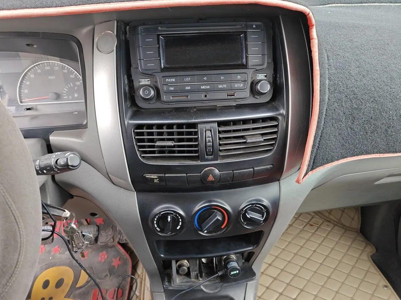 Dongfeng Shuaike 2011 1.6L Manual Luxury 7-Seater — миниатюра 14