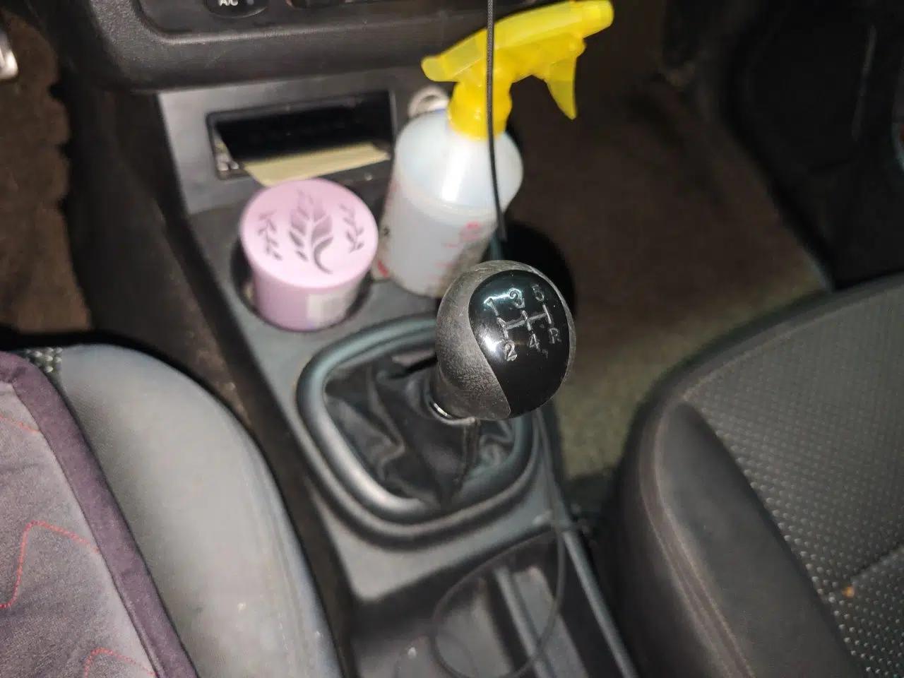 Dongfeng Fengon 330 2014 1.5L Manual Utility Version DK15 — миниатюра 15