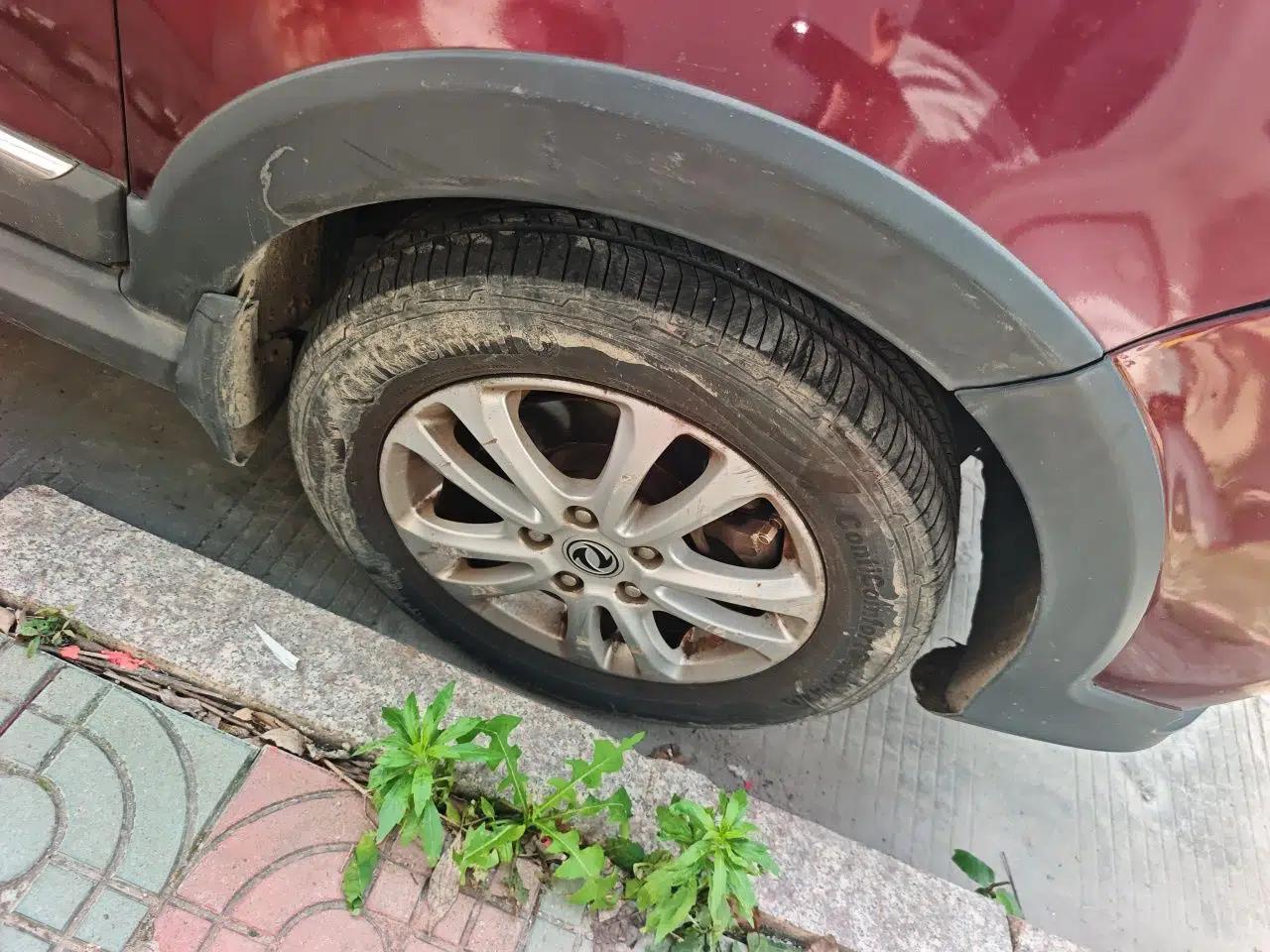 Dongfeng Fengon 370 2016 1.5L Manual Elite Home Edition 7-Seater — миниатюра 8
