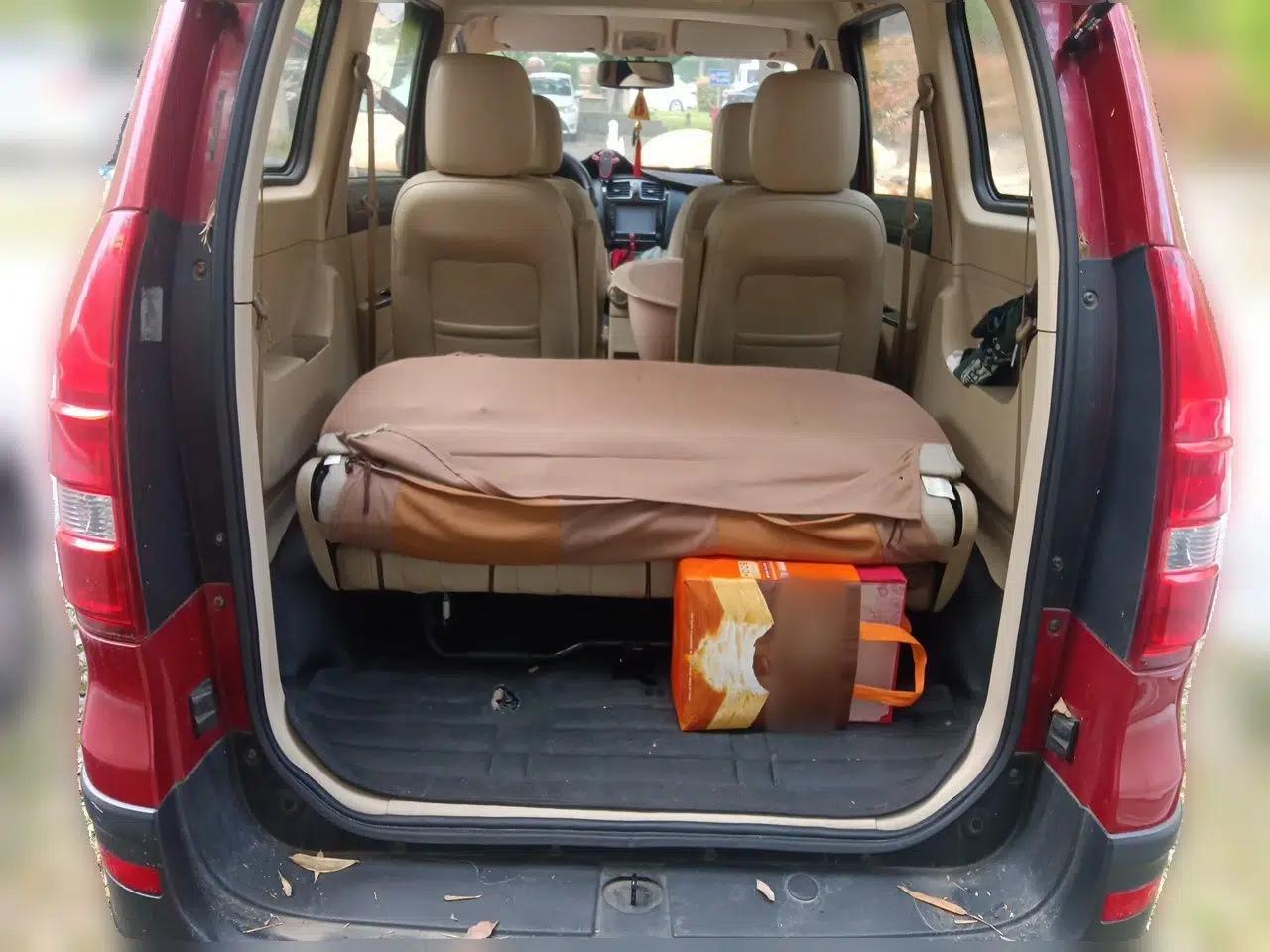 Dongfeng Fengon 360 2015 1.5L Manual Comfort II 7-Seater — миниатюра 20