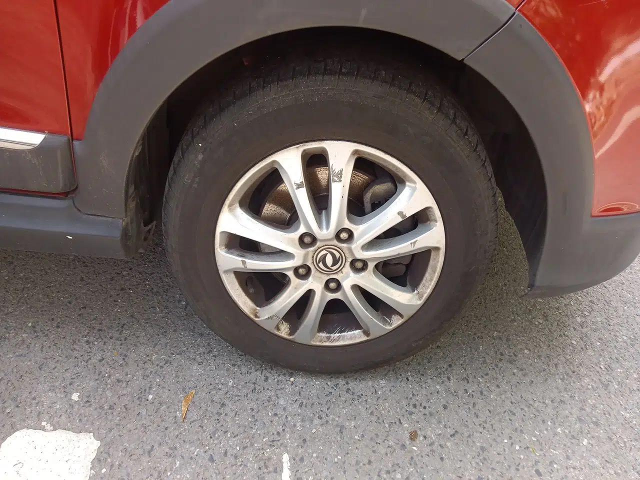 Dongfeng Fengon 360 2015 1.5L Manual Comfort II 7-Seater — миниатюра 8