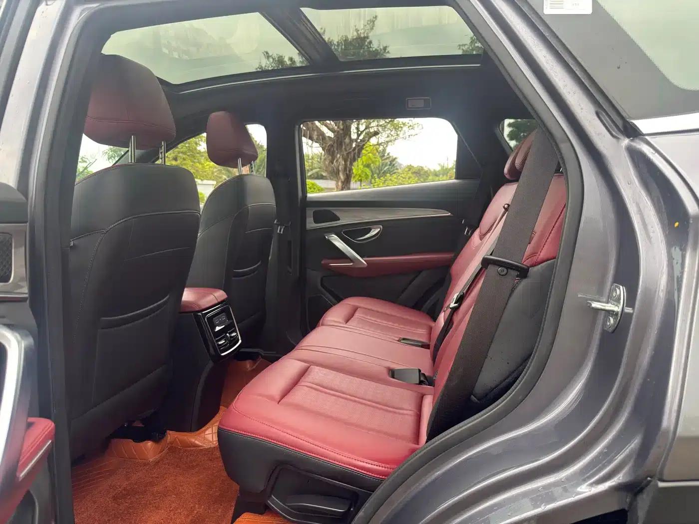 Jetour X70 PRO 2024 1.5T DCT Peanut Edition 5-seater — миниатюра 7