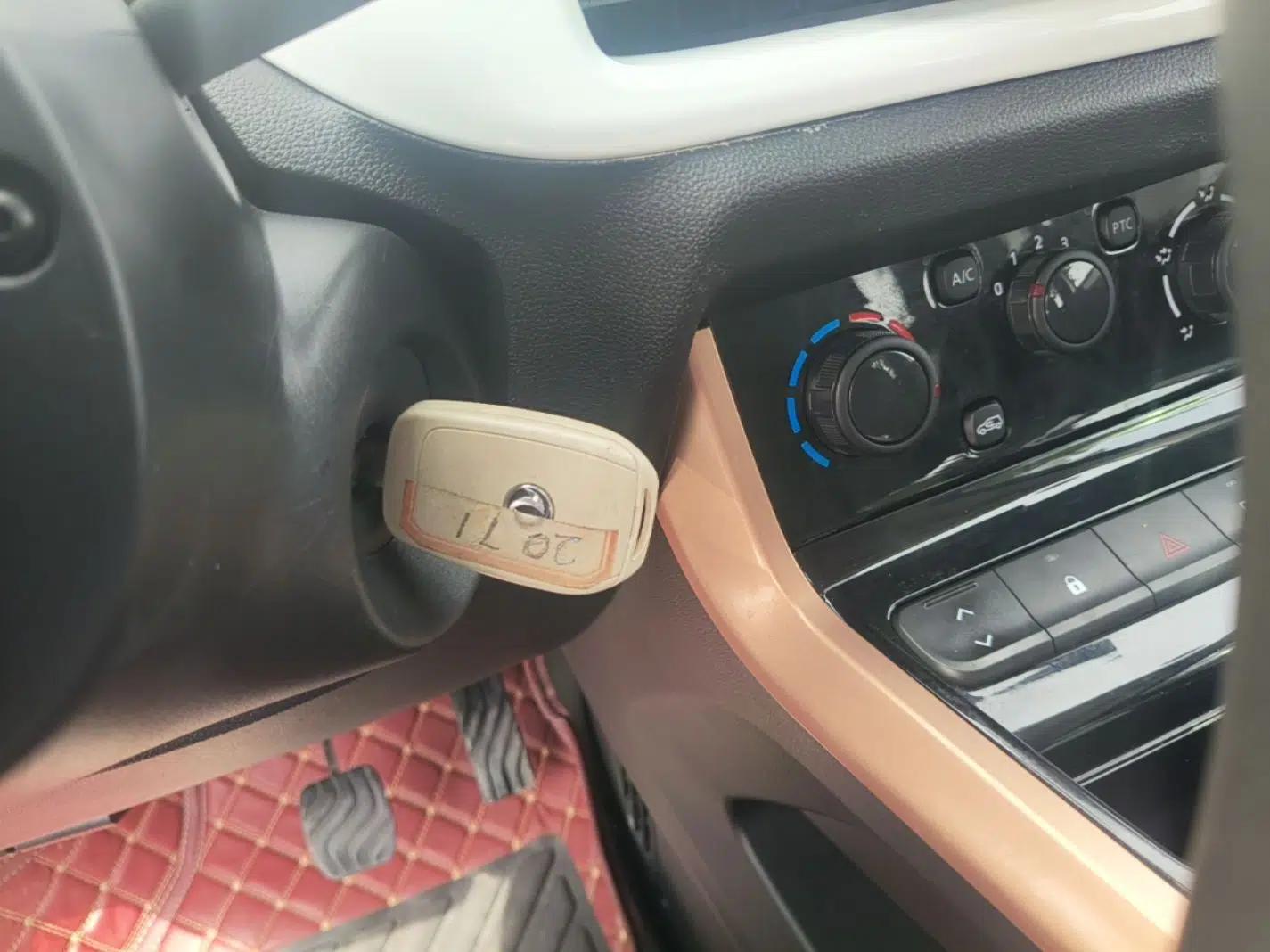 Dongfeng NAMMI BOX 2022 Revised Light Wind Edition 201 km Standard Version — миниатюра 12