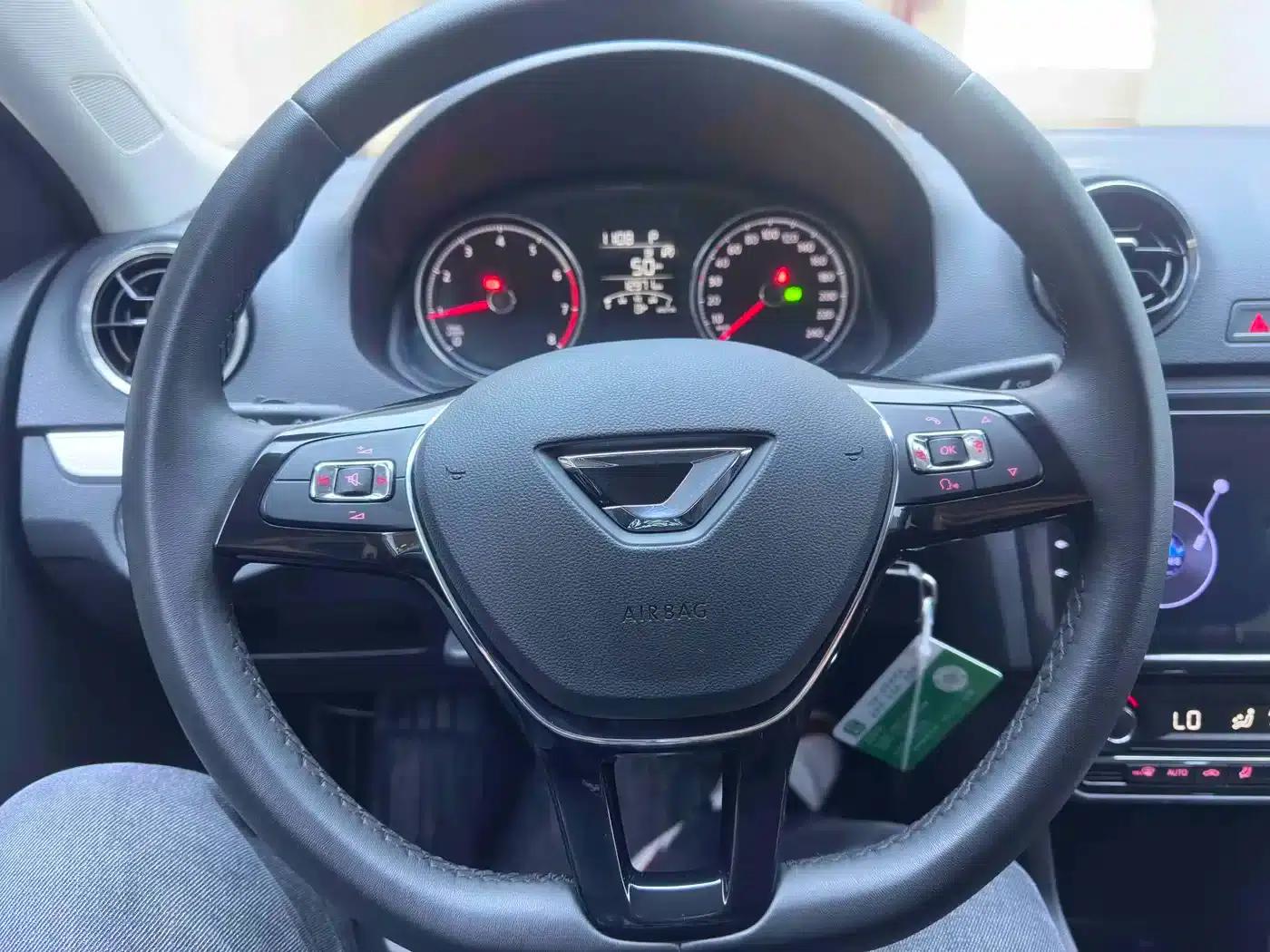Jetta VA3 2021 1.5L Automatic Glory Edition — миниатюра 12