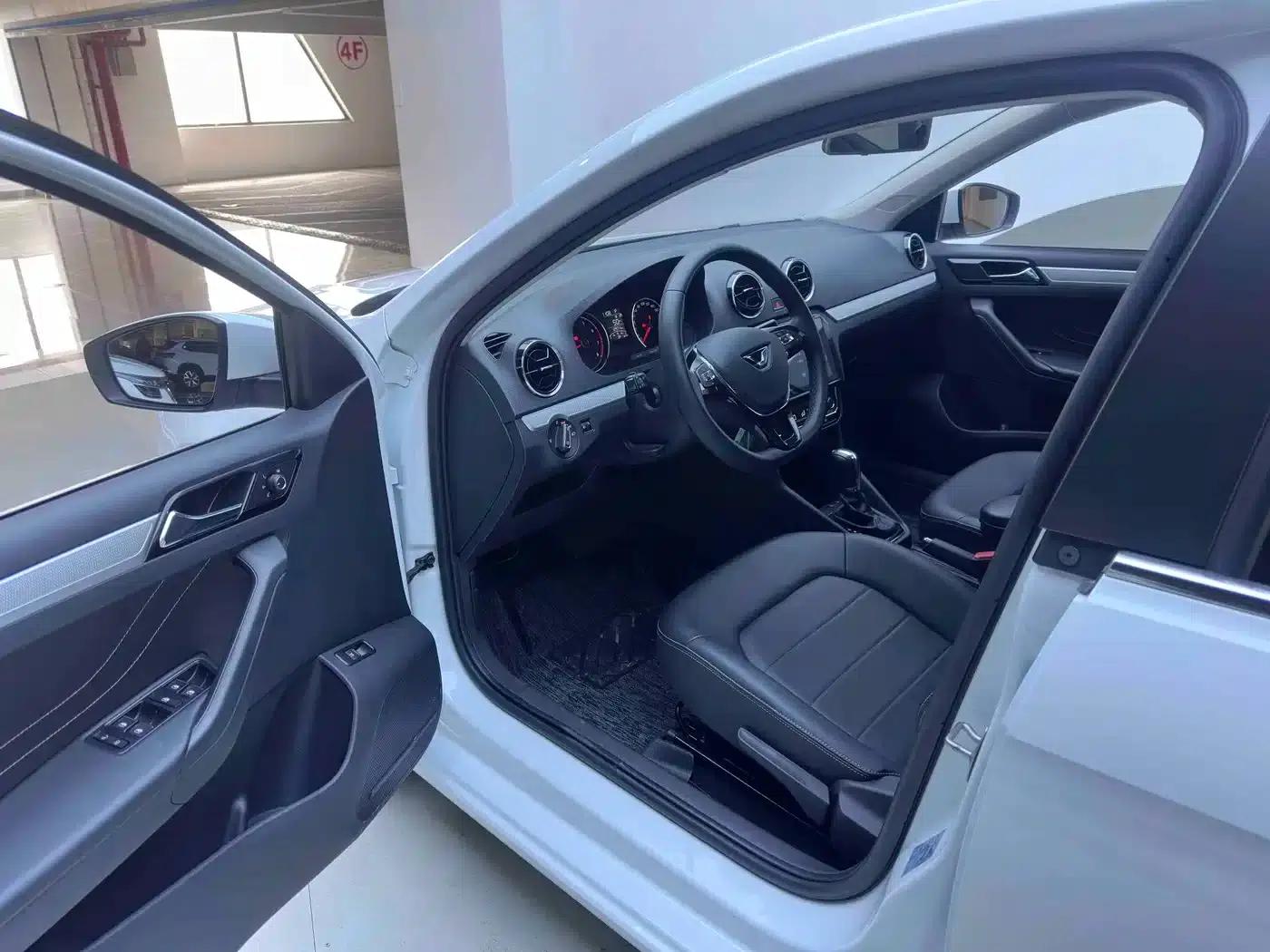 Jetta VA3 2021 1.5L Automatic Glory Edition — миниатюра 9