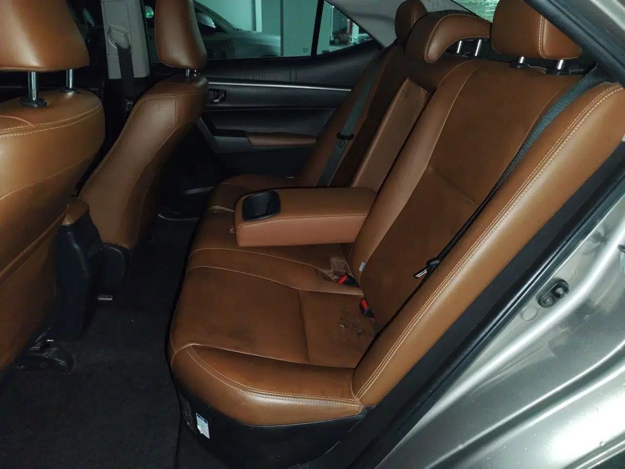 Toyota Corolla Hybrid E+ 2019 1.8L E-CVT Luxury Edition — миниатюра 18