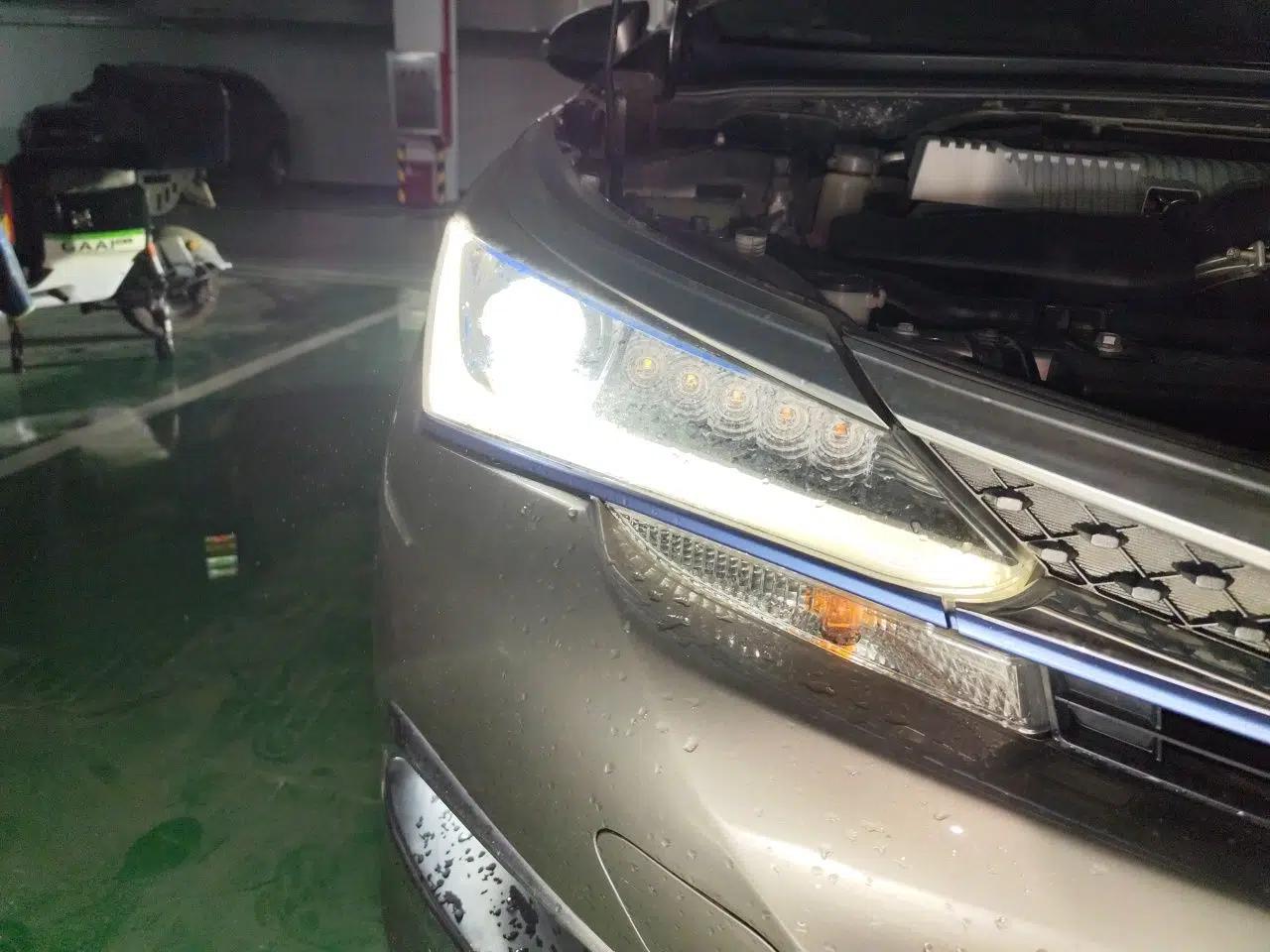 Toyota Corolla Hybrid E+ 2019 1.8L E-CVT Luxury Edition — миниатюра 7