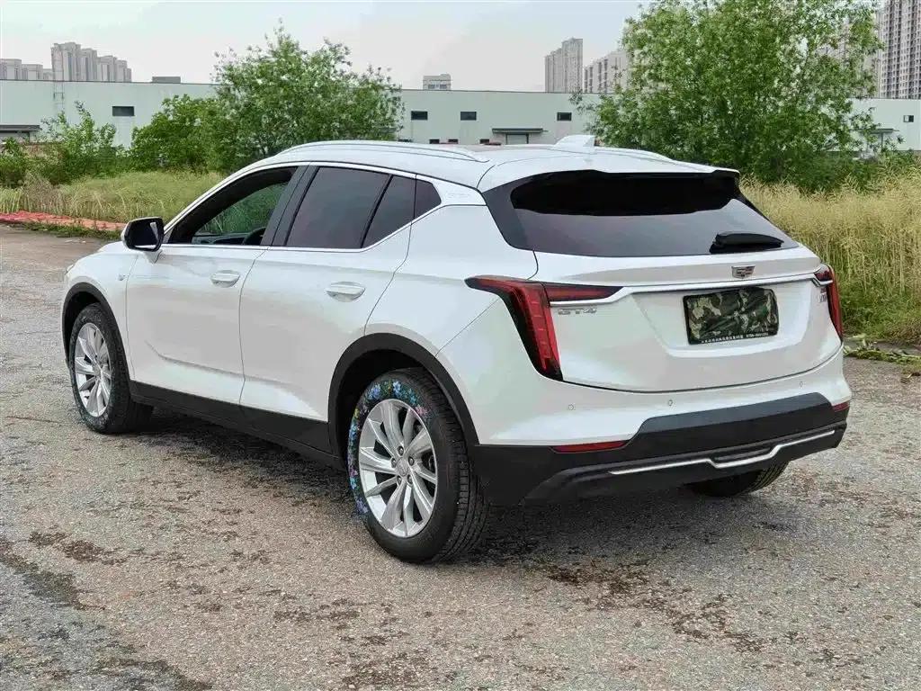 2023 Cadillac GT4 25T Luxury Edition — миниатюра 7