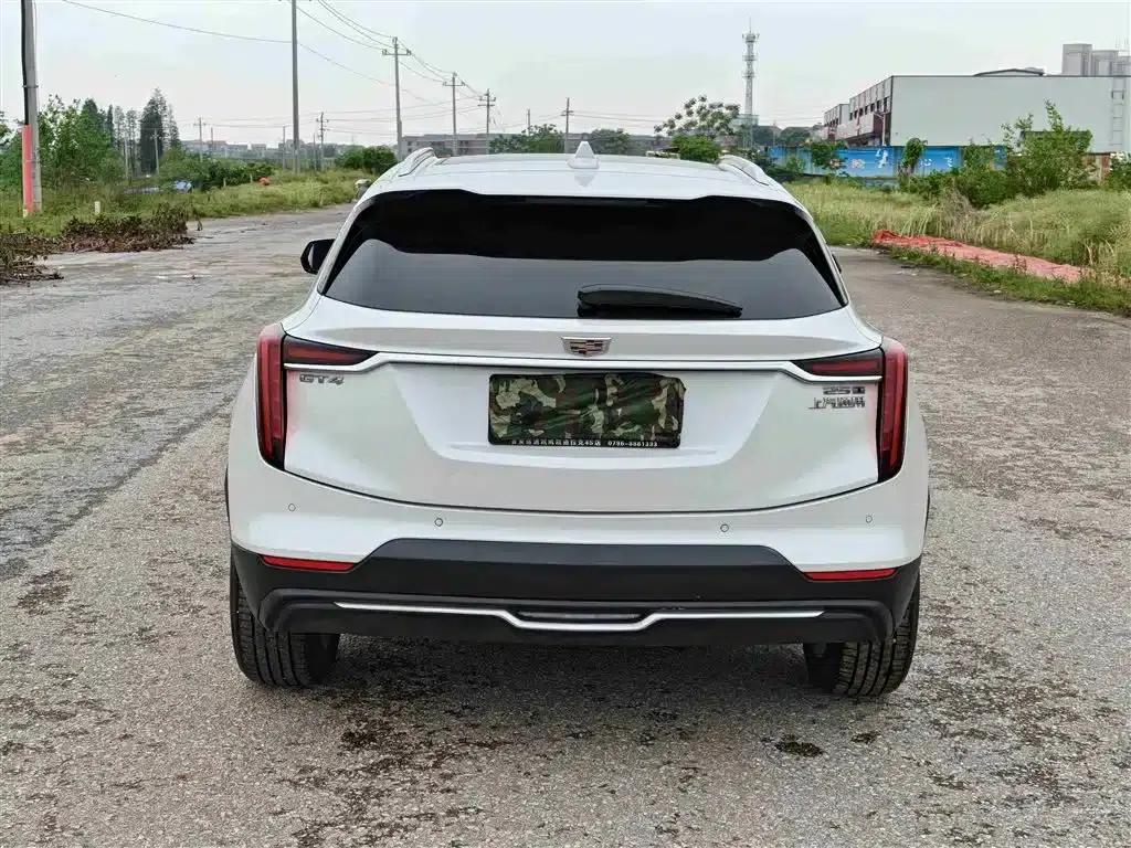 2023 Cadillac GT4 25T Luxury Edition — миниатюра 8