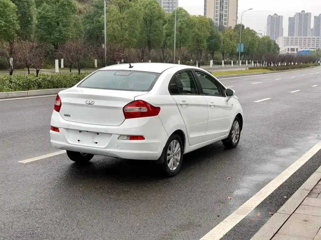 Kaiyi C3 2015 1.5L AMT Gold Edition — миниатюра 3