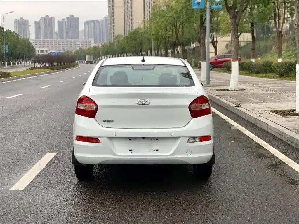 Kaiyi C3 2015 1.5L AMT Gold Edition — миниатюра 6