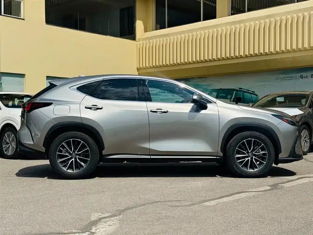 Lexus NX PHEV 2022 400h+ Comfort Edition — миниатюра 8