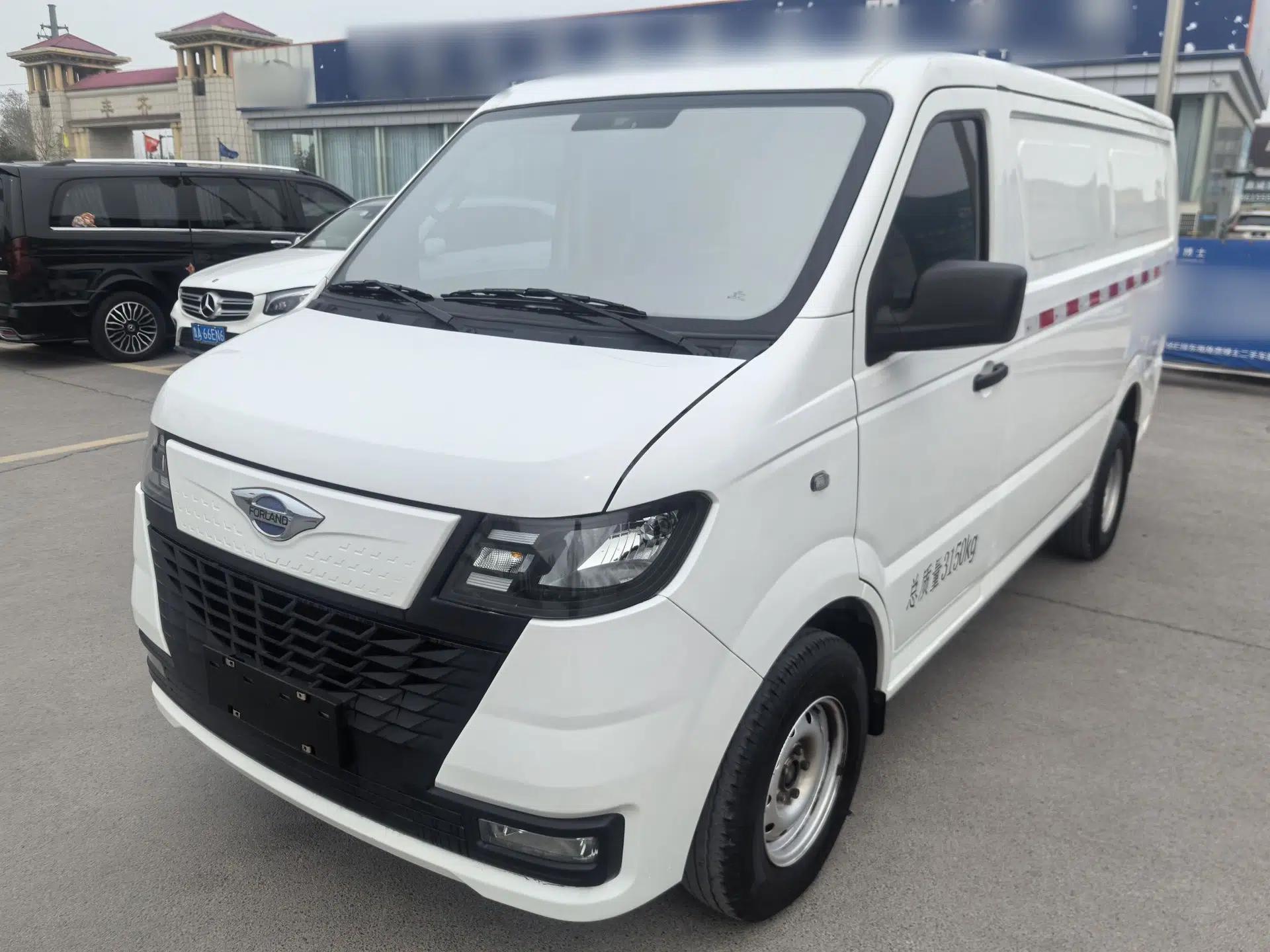 Foton Skyworth EV6 2023 Fast and Slow Charging Version — миниатюра 1