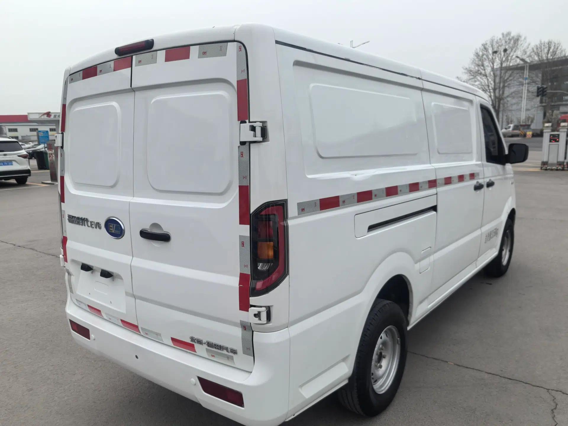 Foton Skyworth EV6 2023 Fast and Slow Charging Version — миниатюра 5