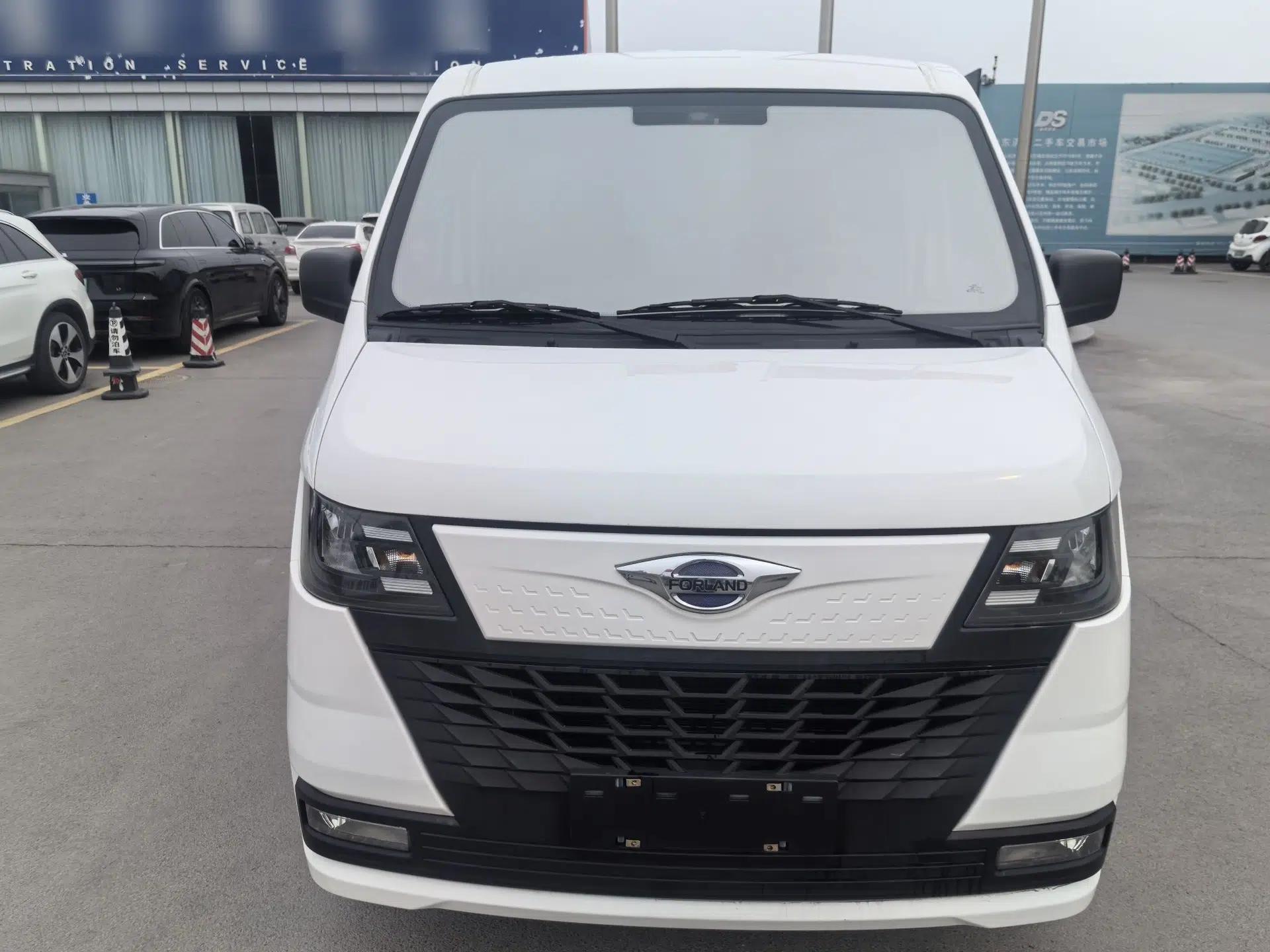Foton Skyworth EV6 2023 Fast and Slow Charging Version — миниатюра 8