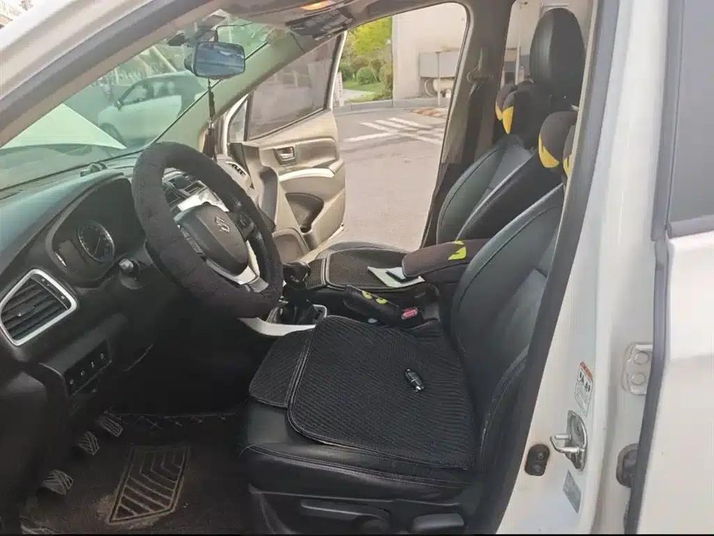2014 Vitara 1.6L Manual 2WD Elite — миниатюра 12