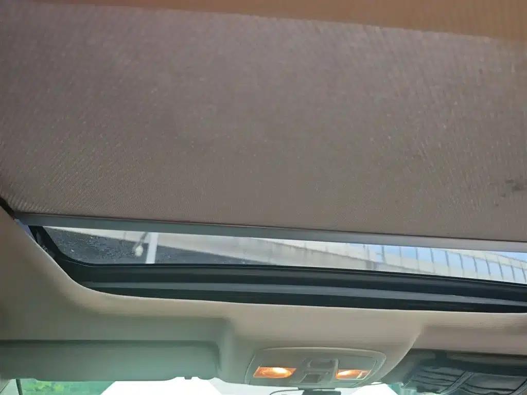 2014 Vitara 1.6L Manual 2WD Elite — миниатюра 9