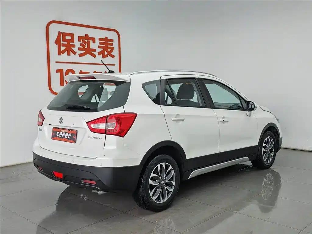 Xiaotu 2017 1.6L CVT 2WD Urban Progressive Edition — миниатюра 2