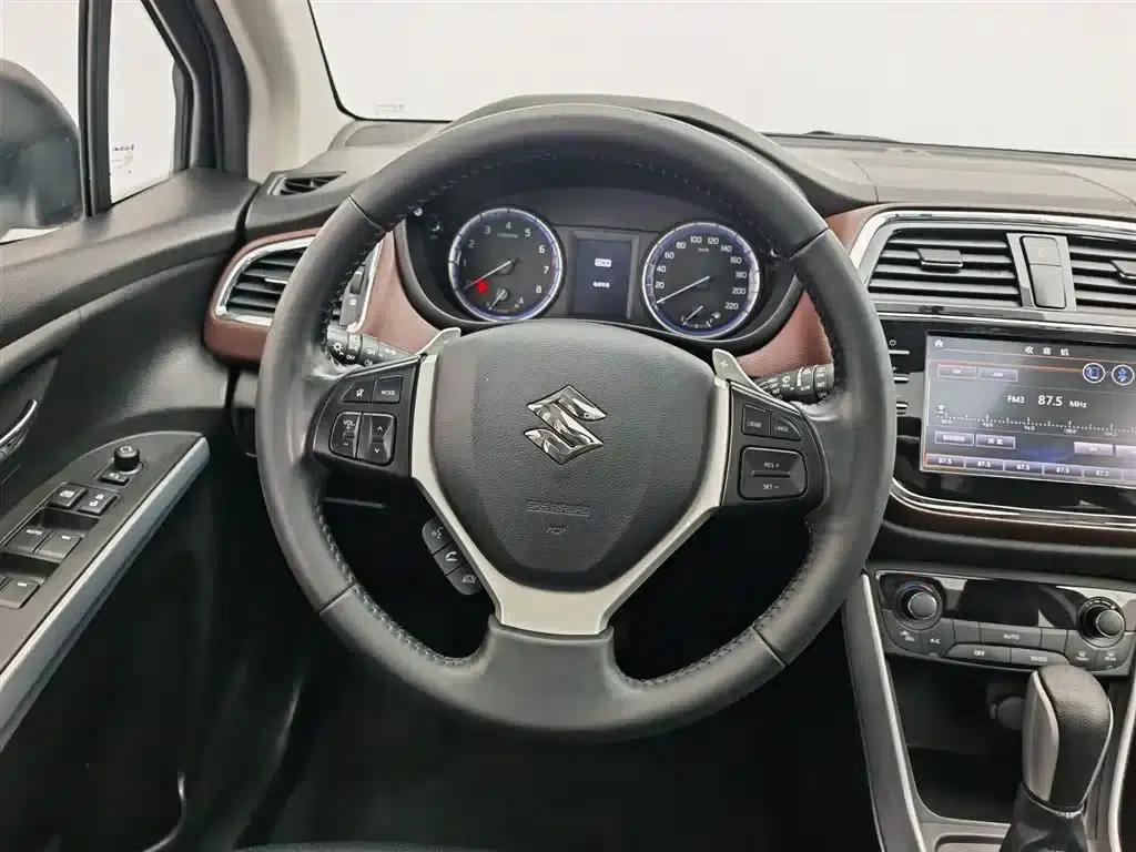 Xiaotu 2017 1.6L CVT 2WD Urban Progressive Edition — миниатюра 11