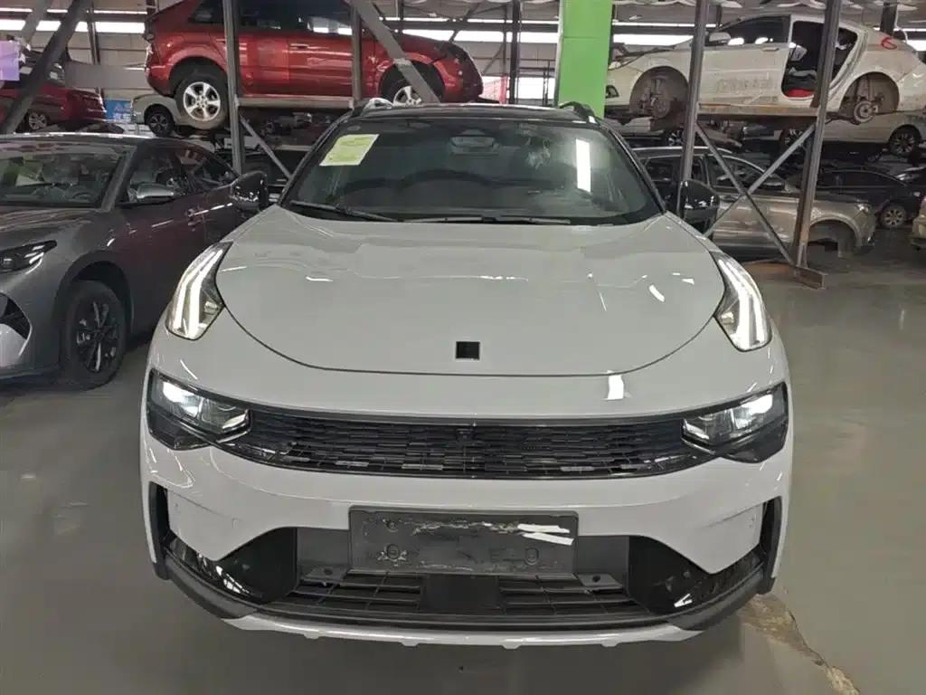 Lynk & Co 01 EM-P 2023 1.5TD EM-P Dawn Edition — миниатюра 3